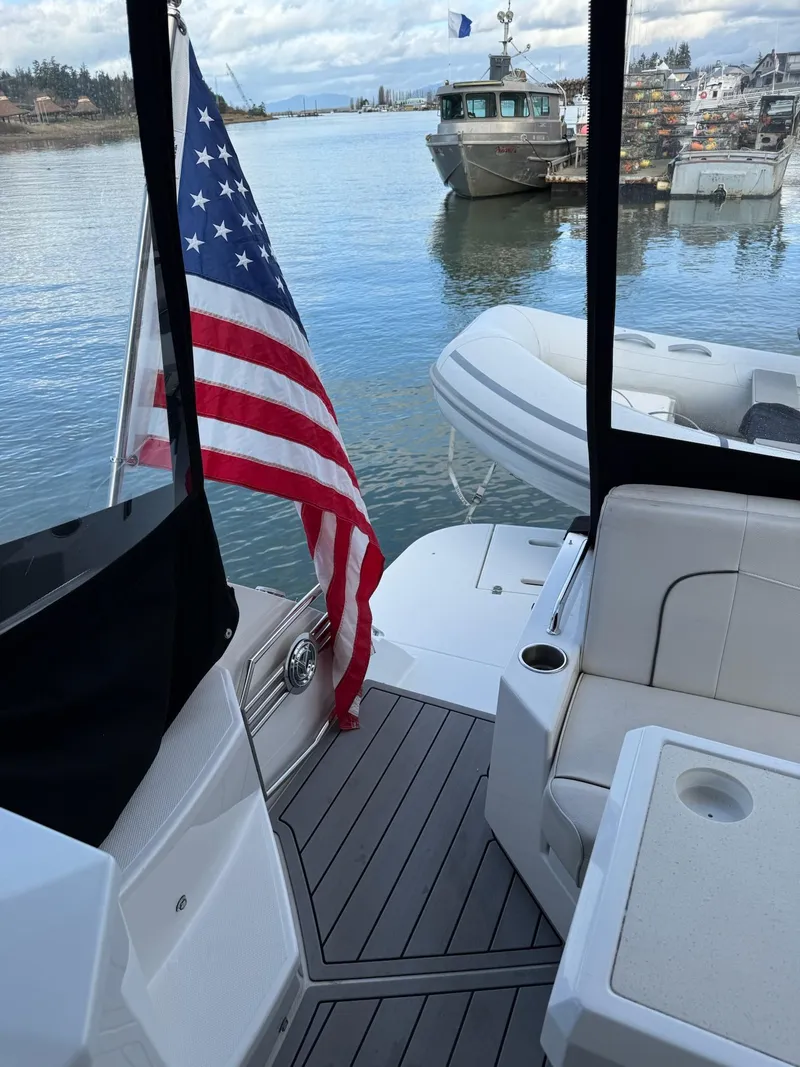 Slide: The Image of Cruisers Yachts 41 Cantius 2017 - 6