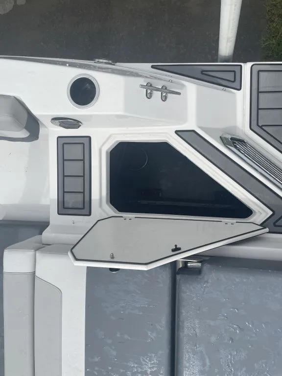 Slide: The Image of Starcraft SVX 231 IO 2025 - 23