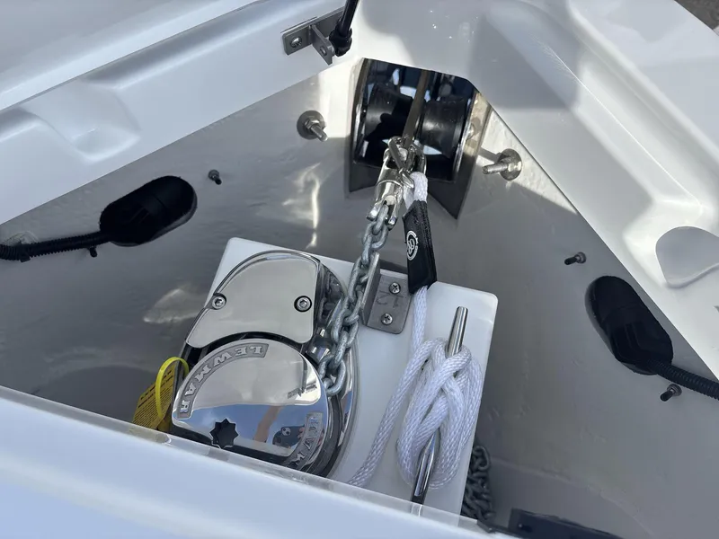 Slide: The Image of Cobalt R6 Surf 2025 - 18