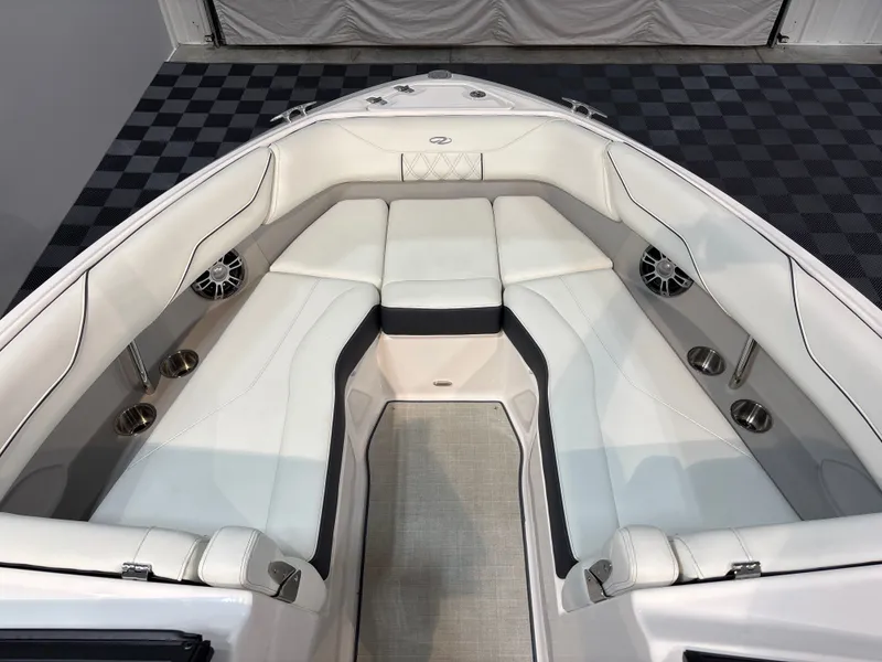 Slide: The Image of Regal LS4 Surf 2025 - 7