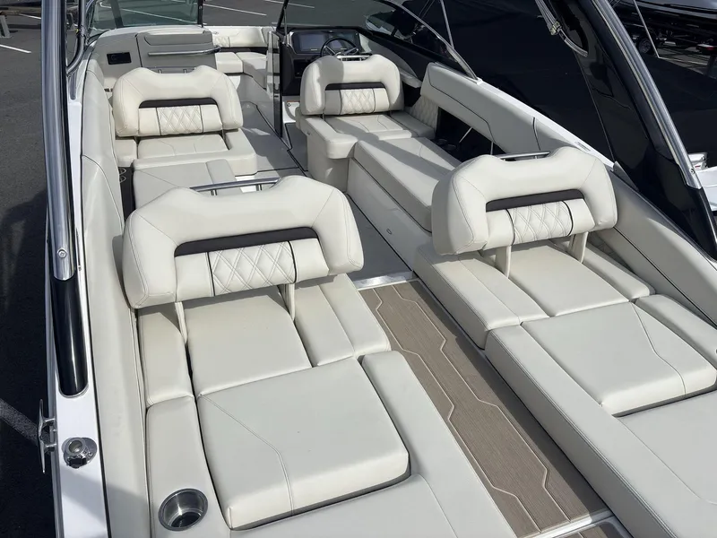 Slide: The Image of Regal LS6 2025 - 16