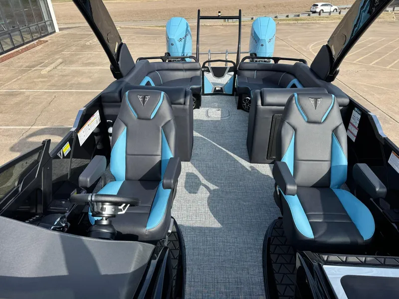 Slide: The Image of Trifecta 25 SPORT RF9 DC ARCH 2025 - 10