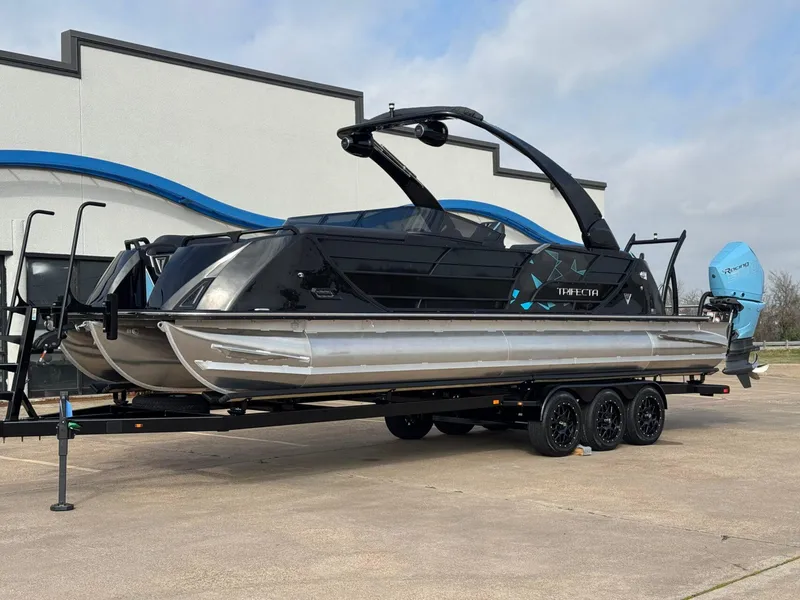 Slide: The Image of Trifecta 25 SPORT RF9 DC ARCH 2025 - 4