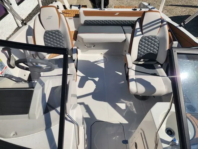 Slide: The Image of Starcraft SVX 210 08 2025 - 10