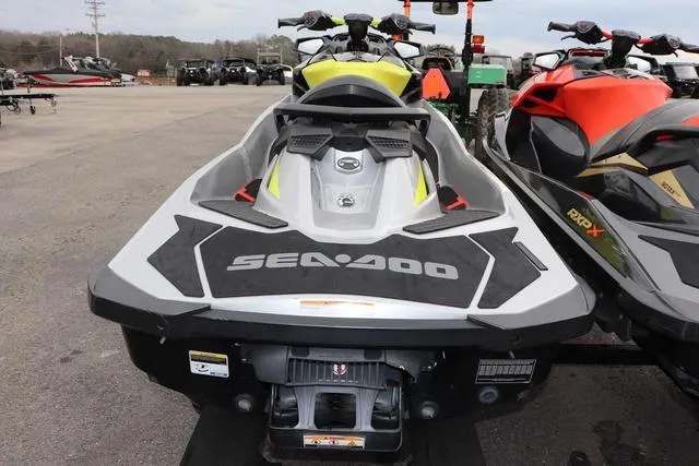 Slide: The Image of Sea-Doo GTR 2019 - 4