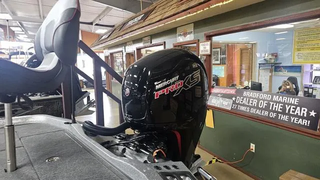 Slide: The Image of Ranger Z518 2024 - 18