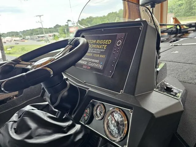 Slide: The Image of Ranger Z519 2024 - 3