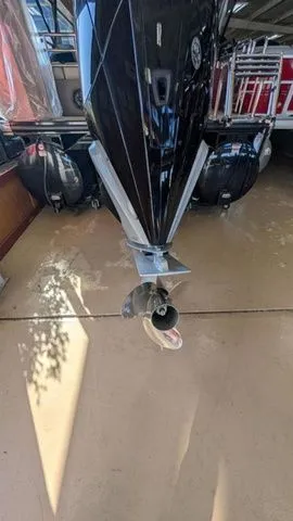 Slide: The Image of Regency 230 LE3 Sport 2025 - 15