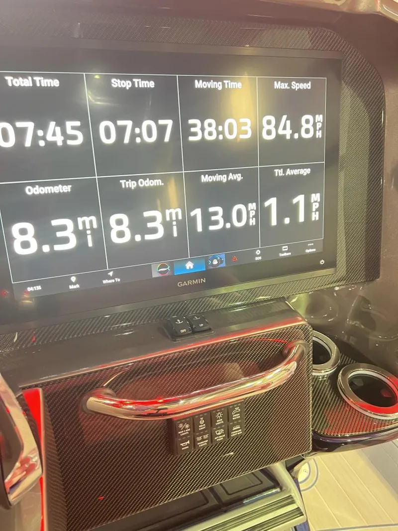 Slide: The Image of Nor-Tech 340 Sport 2025 - 20