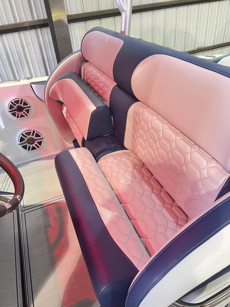 Slide: The Image of Nor-Tech 340 Sport 2025 - 25