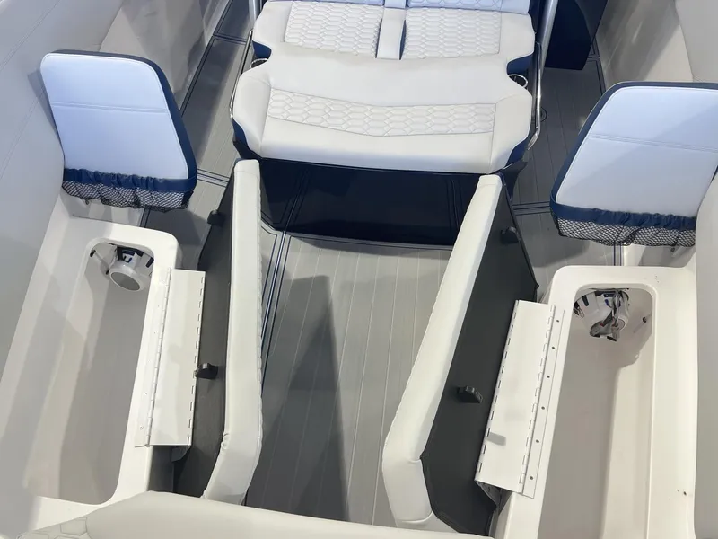 Slide: The Image of Nor-Tech 340 Sport 2025 - 6