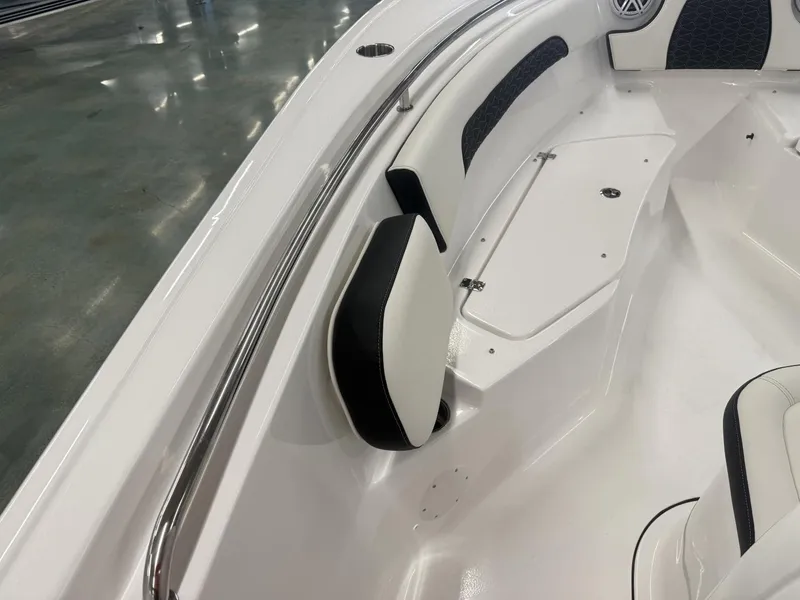 Slide: The Image of Tidewater 232 adventure 2025 - 18