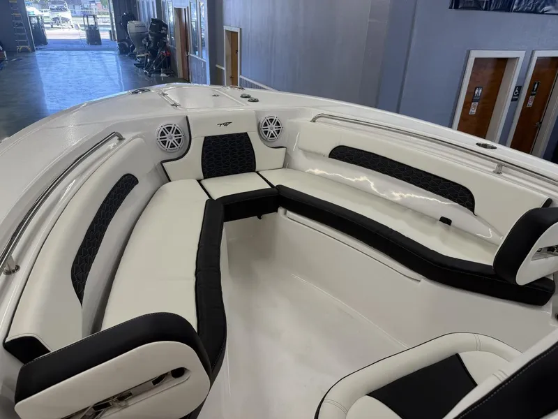 Slide: The Image of Tidewater 232 adventure 2025 - 19