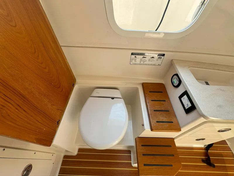 Slide: The Image of Sailfish 360 CC 2019 - 53