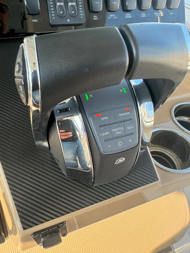 Slide: The Image of Sailfish 360 CC 2019 - 77