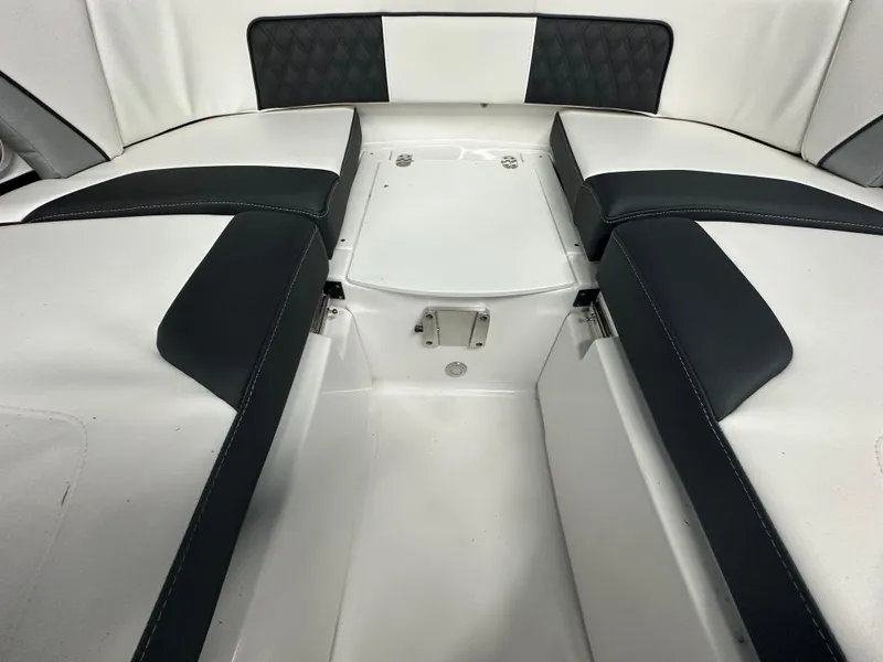Slide: The Image of 2025 Monterey M45 boat interior with spacious seating and modern design. - 36