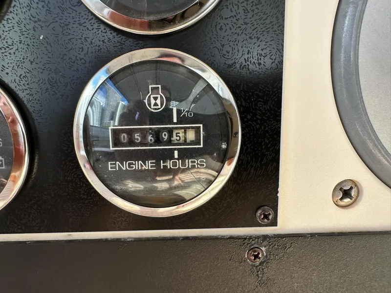 Slide: The Image of Sea Ray 400 Sundancer 1999 - 55