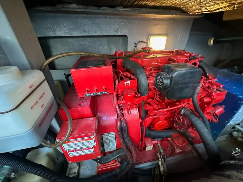 Slide: The Image of Sea Ray 400 Sundancer 1999 - 58