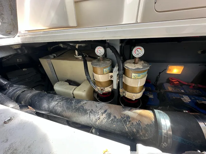 Slide: The Image of Sea Ray 400 Sundancer 1999 - 62