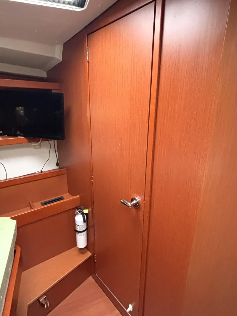 Slide: The Image of Beneteau Oceanis 45 2018 - 102