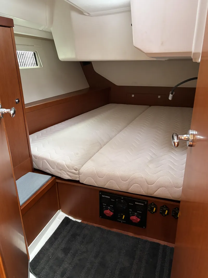 Slide: The Image of Beneteau Oceanis 45 2018 - 107