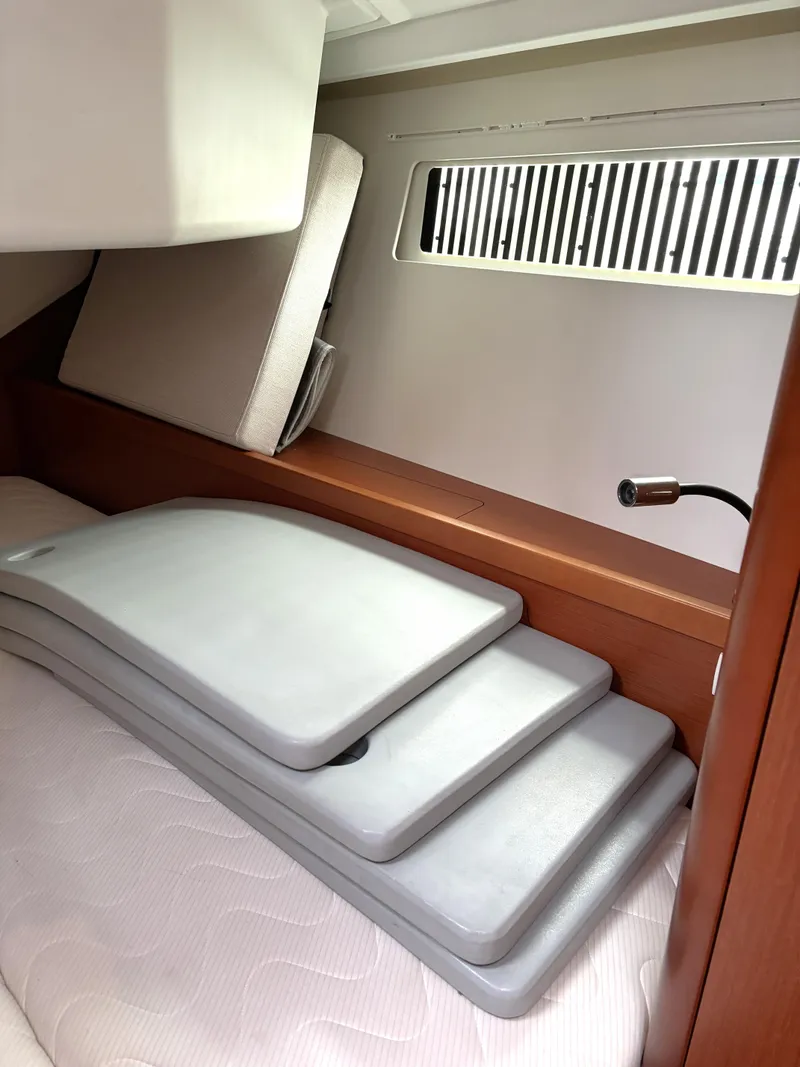 Slide: The Image of Beneteau Oceanis 45 2018 - 113