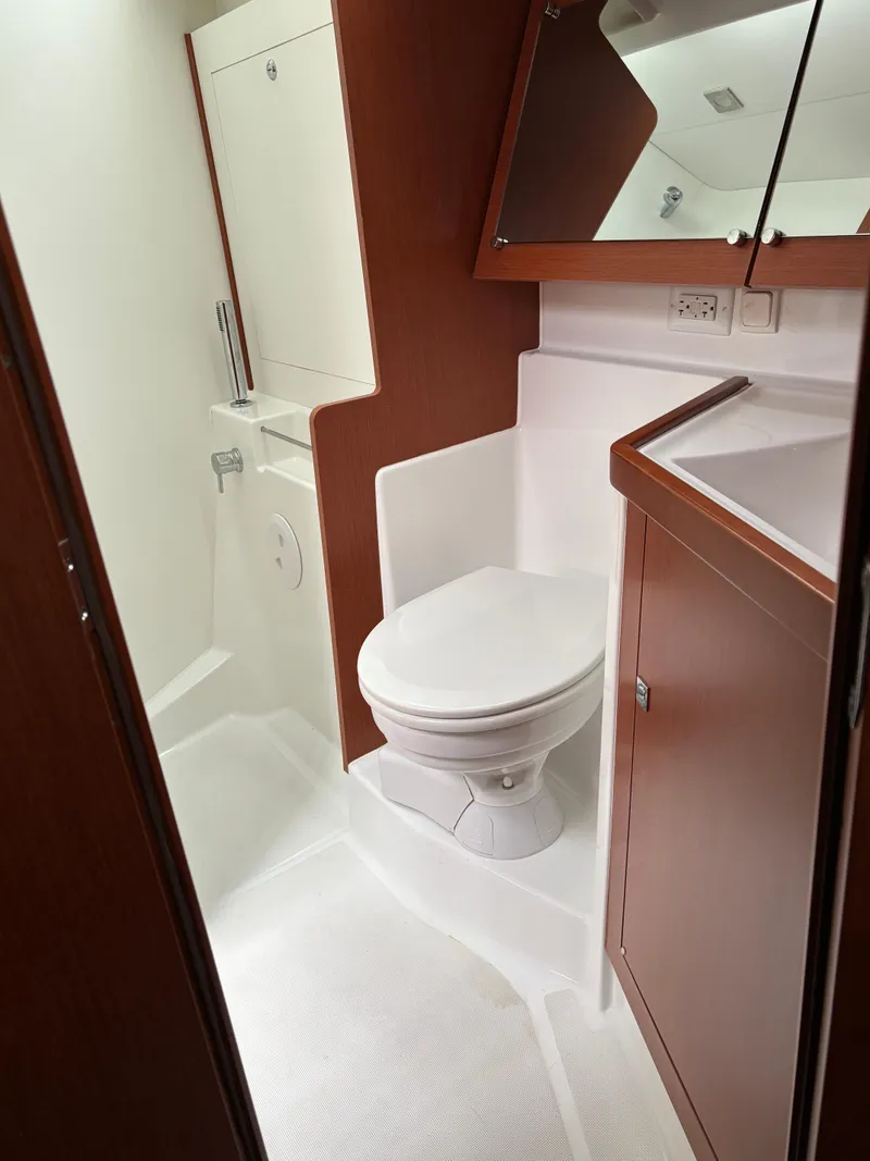 Slide: The Image of Beneteau Oceanis 45 2018 - 119