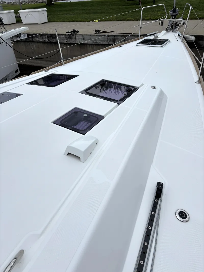 Slide: The Image of 2018 Beneteau Oceanis 45 yacht deck with sleek design and modern features. - 25