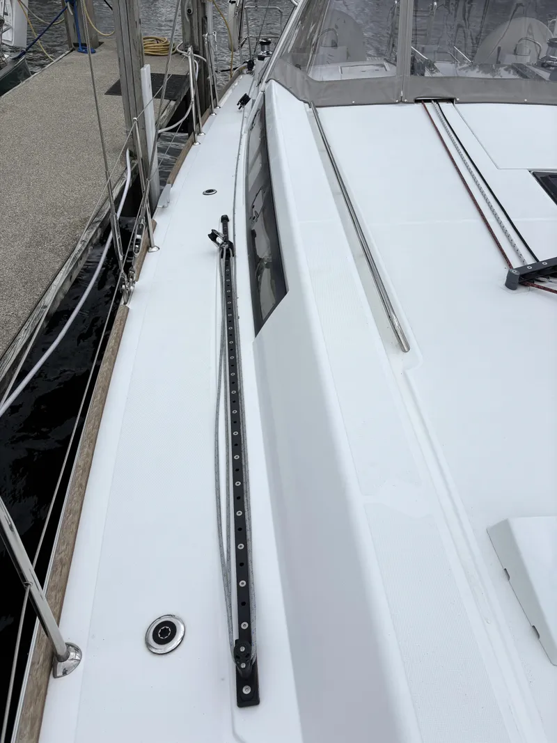 Slide: The Image of 2018 Beneteau Oceanis 45 yacht deck, featuring sleek design and modern fittings. - 33