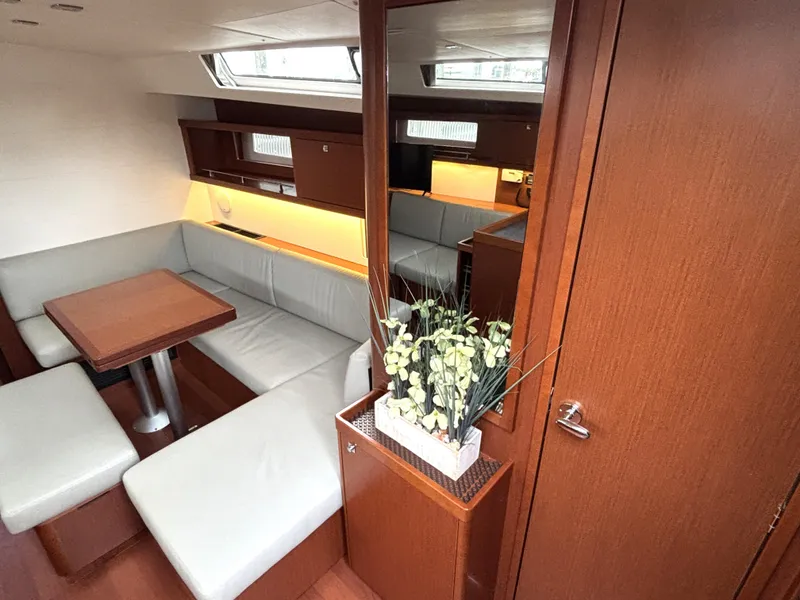 Slide: The Image of Beneteau Oceanis 45 2018 - 72