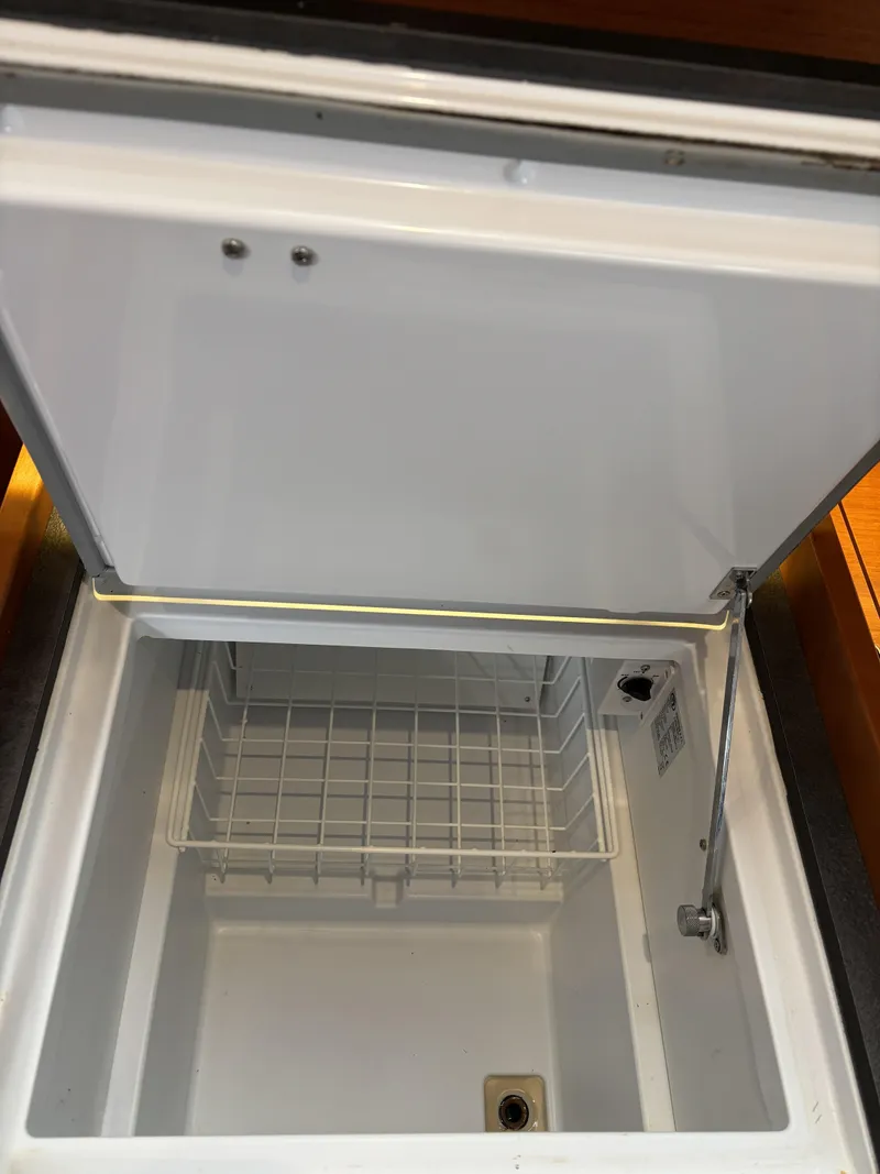 Slide: The Image of Beneteau Oceanis 45 2018 - 92