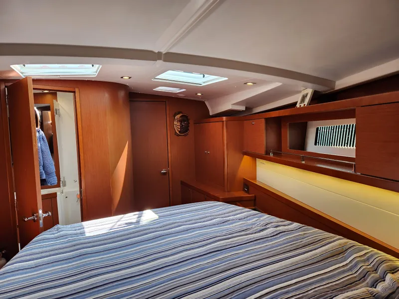 Slide: The Image of Beneteau Oceanis 45 2018 - 97