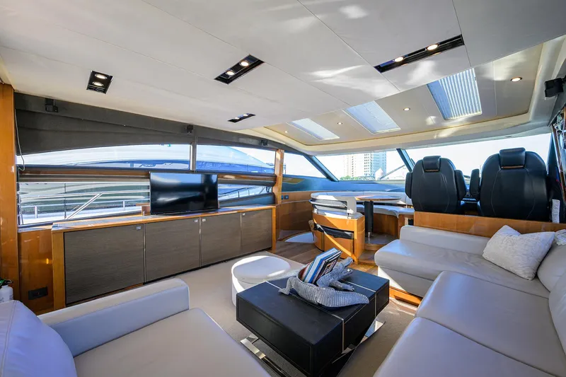 Slide: The Image of Princess 72 Joint Credit II - Interior Salon - 14