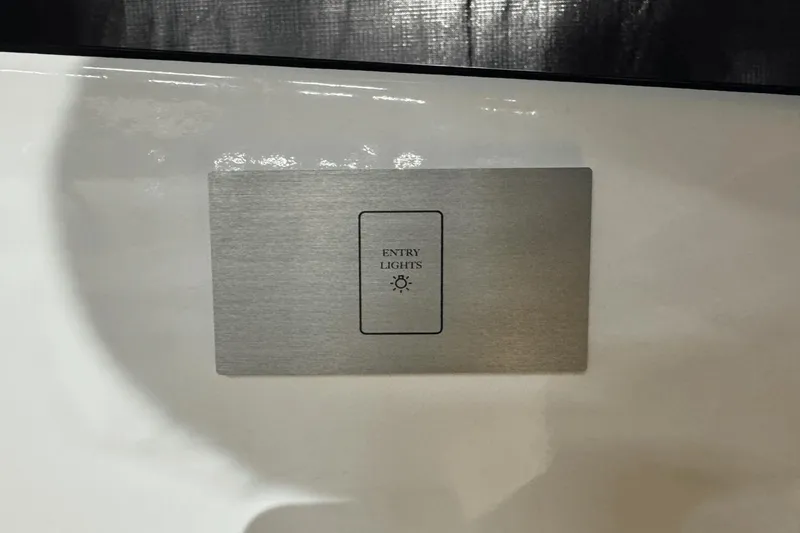 Slide: The Image of Aviara AV32 I/O 2020 - 14