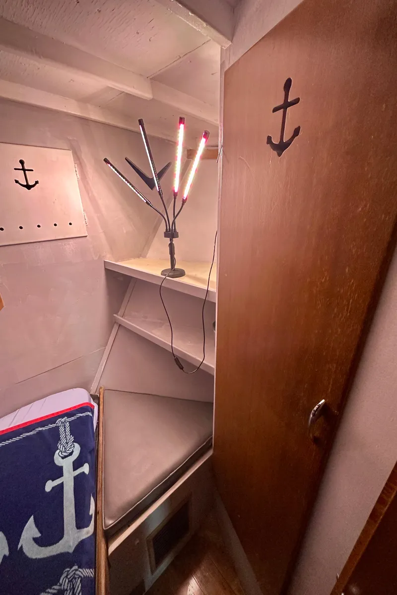 Slide: The Image of Second berth - 24