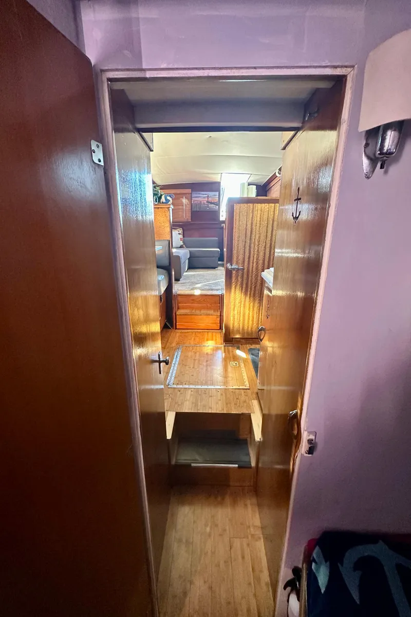 Slide: The Image of Second berth - 25
