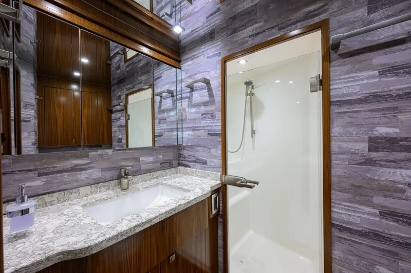 Slide: The Image of Viking 80 LAMPLIGHTER -  Forward Starboard Guest Head - 37