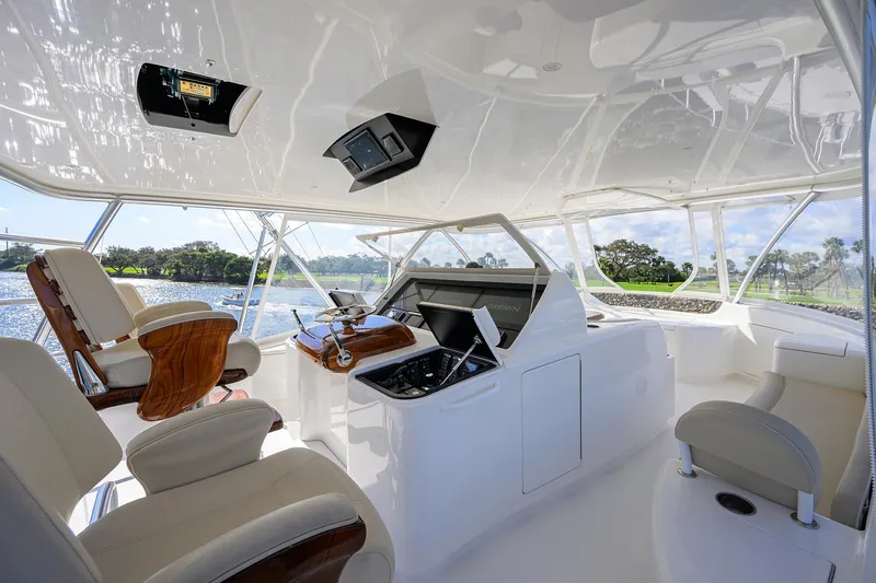Slide: The Image of Viking 80 LAMPLIGHTER -  Flybridge Helm Station - 43