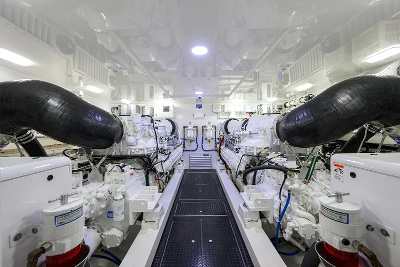 Slide: The Image of Viking 80 LAMPLIGHTER - Engine Room - 50