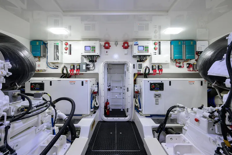 Slide: The Image of Viking 80 LAMPLIGHTER - Engine Room - 53