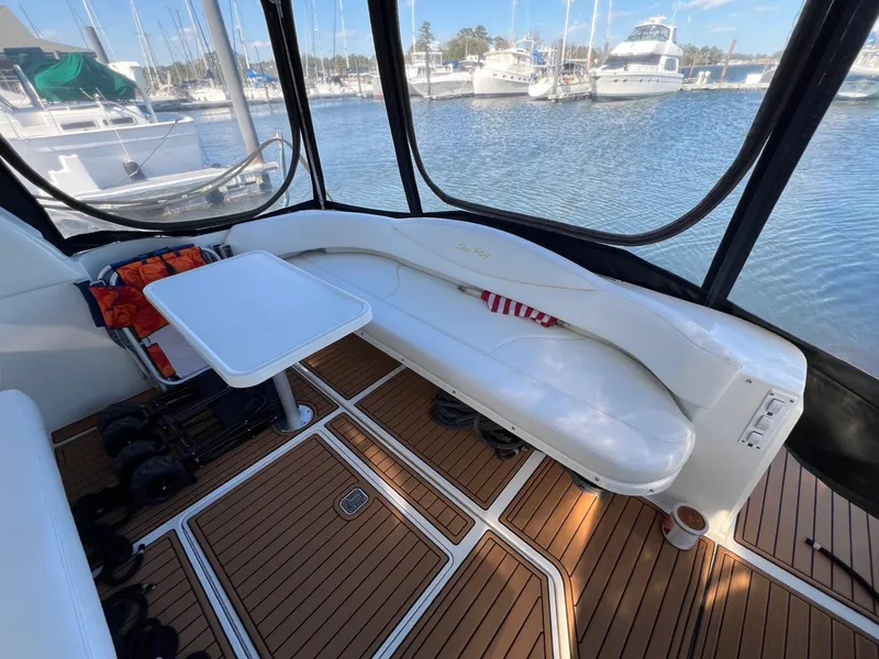 Slide: The Image of Sea Ray 410 Express Cruiser - 12