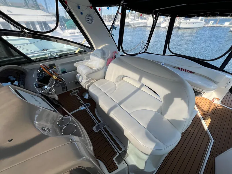 Slide: The Image of Sea Ray 410 Express Cruiser - 5