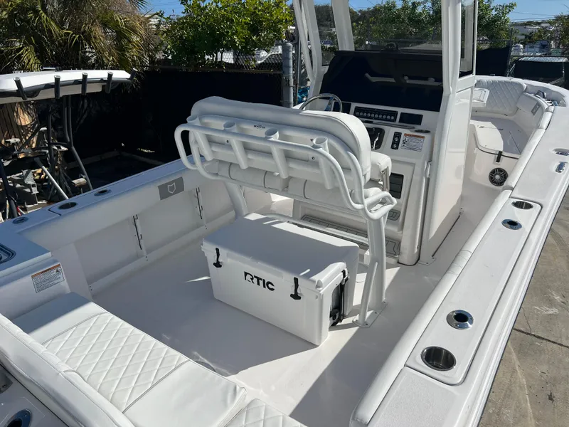 Slide: The Image of Sea Fox 248 Commander 2025 - 51