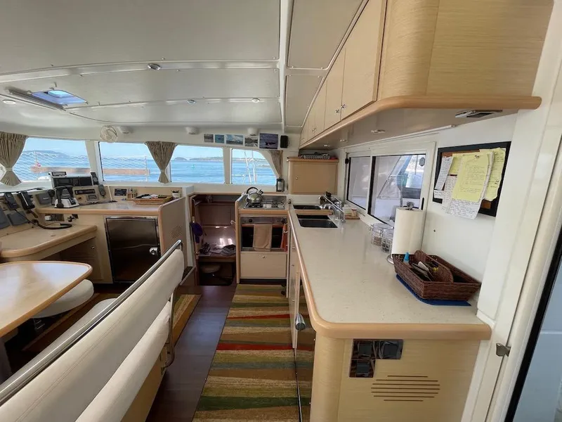 Slide: The Image of Salon - 23