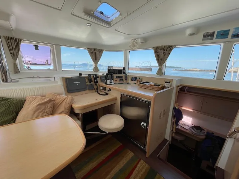 Slide: The Image of Salon to Starboard - 25