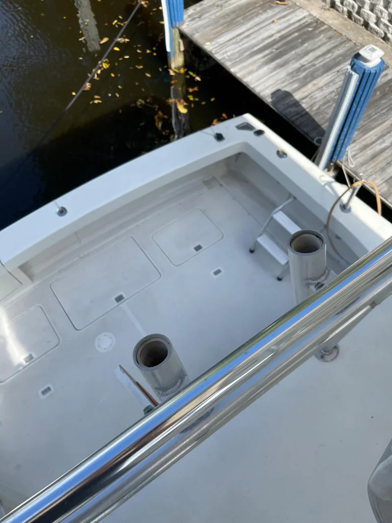 Slide: The Image of 36 Blackfin Convertible - 16