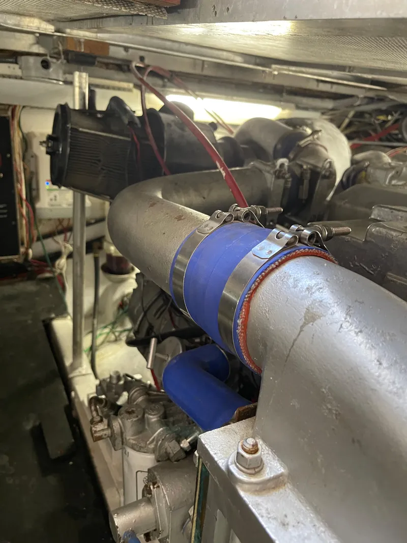 Slide: The Image of 36 Blackfin Convertible - 67