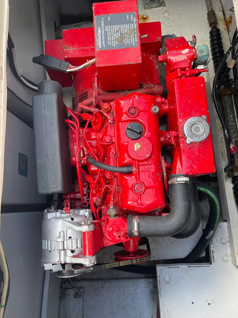 Slide: The Image of 36 Blackfin Convertible - 70