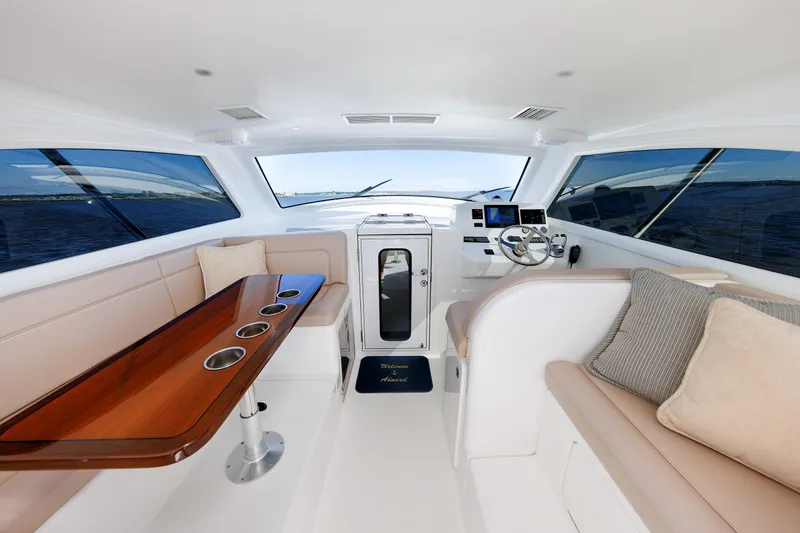 Slide: The Image of 2018 Viking FIVE FISH - Lower Helm - 11