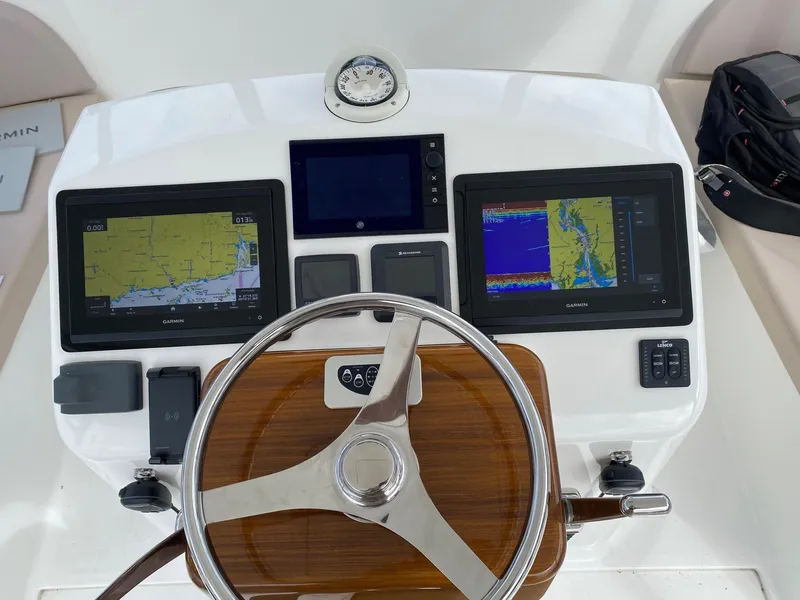 Slide: The Image of 2018 Viking FIVE FISH - Electronics - 19